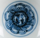 Qing - A Blue And White ‘Flowers’ Cup. - 6