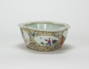 Early 20th Century - A Yellow Ground Famille Glazed ‘Beauties‘ Flower Pot. - 3