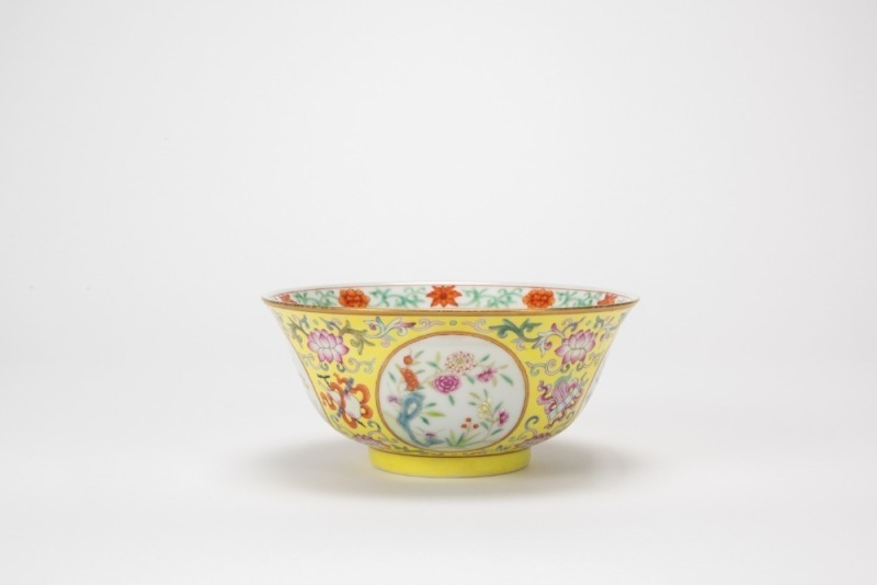 A Famille - Rose Yellow Ground ‘Flowers’ Bowl.