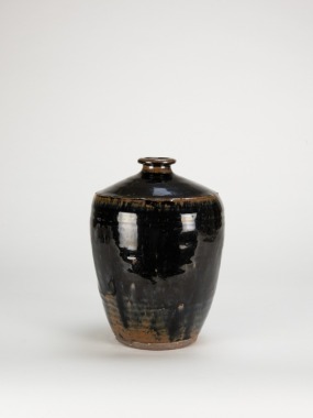 Yuan - A Cizhou Yao Black Glaze Vase