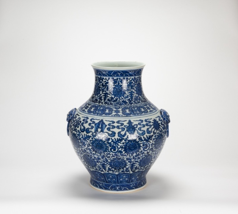 Late Qing/Republic - A Blue And White ‘Eight Treasure And Interlocking Flower’ With Double Handles Vase