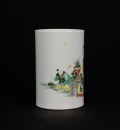 Qing - A Famille-Glazed ‘Figures, Poetry’ Brush Pot. - 2