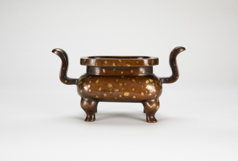 Qing - A Bronze Gold Splashed Double Handle Censer&lsquo;