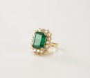 A 18K Gold 8.30 Carats Emerald & Diamond Ring. - 3