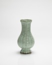 Song - A Very Rare Guan - Type Longquan Celadon Pear - Shaped Vase - 3