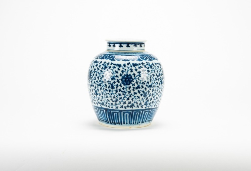 Qing Dynasty - A Blue And White ‘Floral Scroll’ Cover Jar