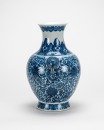 Qing-A Blue And White ‘Floral Scroll’ Vase‘Da Qing Qianlong Nain Zhi’Mark - 4