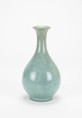 A Celadon Glazed Crackle Form ‘ Yu Huchun’ Vase - 2