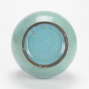 A Celadon Glazed Crackle Form ‘ Yu Huchun’ Vase - 5