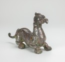 A Chinese Silver-Inlaid Bronze Insert Turquoise’Phoenix Head Tiger Shape’ Zhen, (Warring State Period) - 4