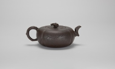 Zhou Hongfen Make Zisha Teapot. (Mith Mark)