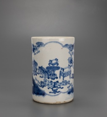 A Chinese Blue And White Brush Pot (Qing)