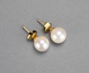A Set of Pearl Necklace And Earring - 4