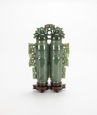 A Jasper Carved Double Cup With Cover