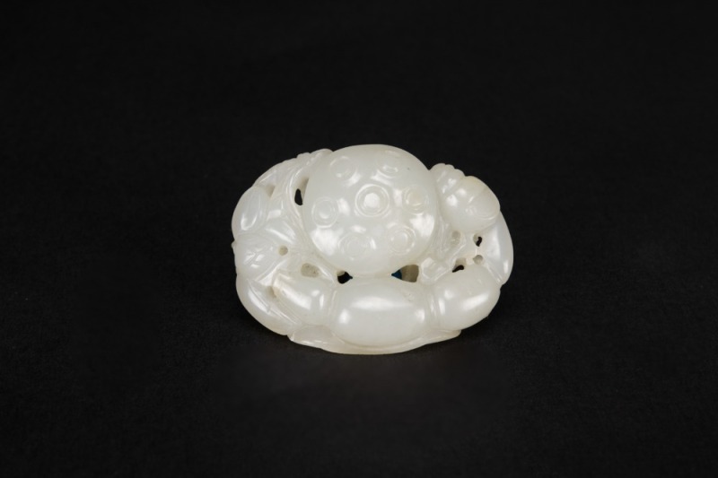 A White Jade Carved&lsquo; Lotus And Pair Swallow&rsquo; Pendant.